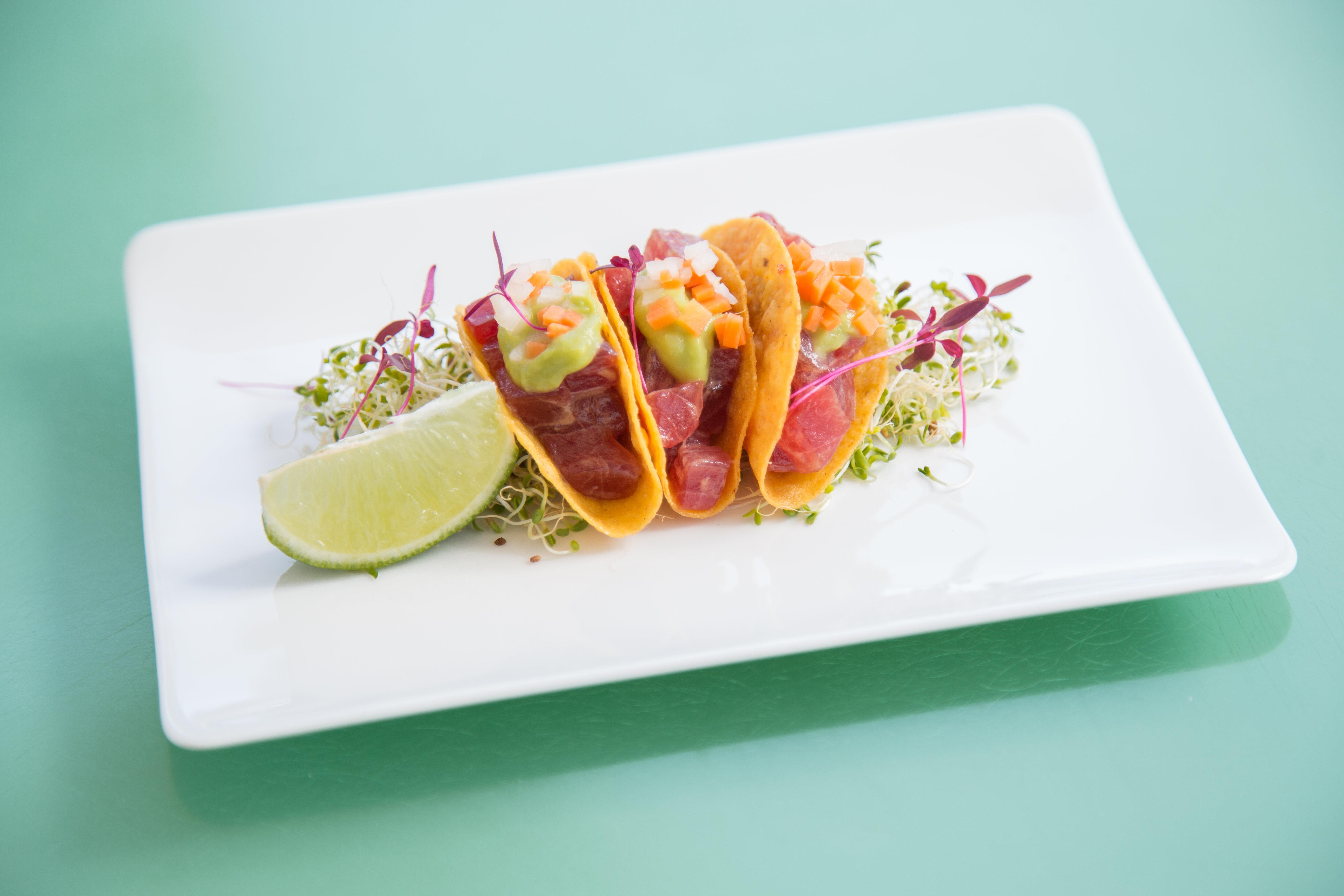 Kimpton Epic Hotel By Ihg Miami Exterior photo Tacos