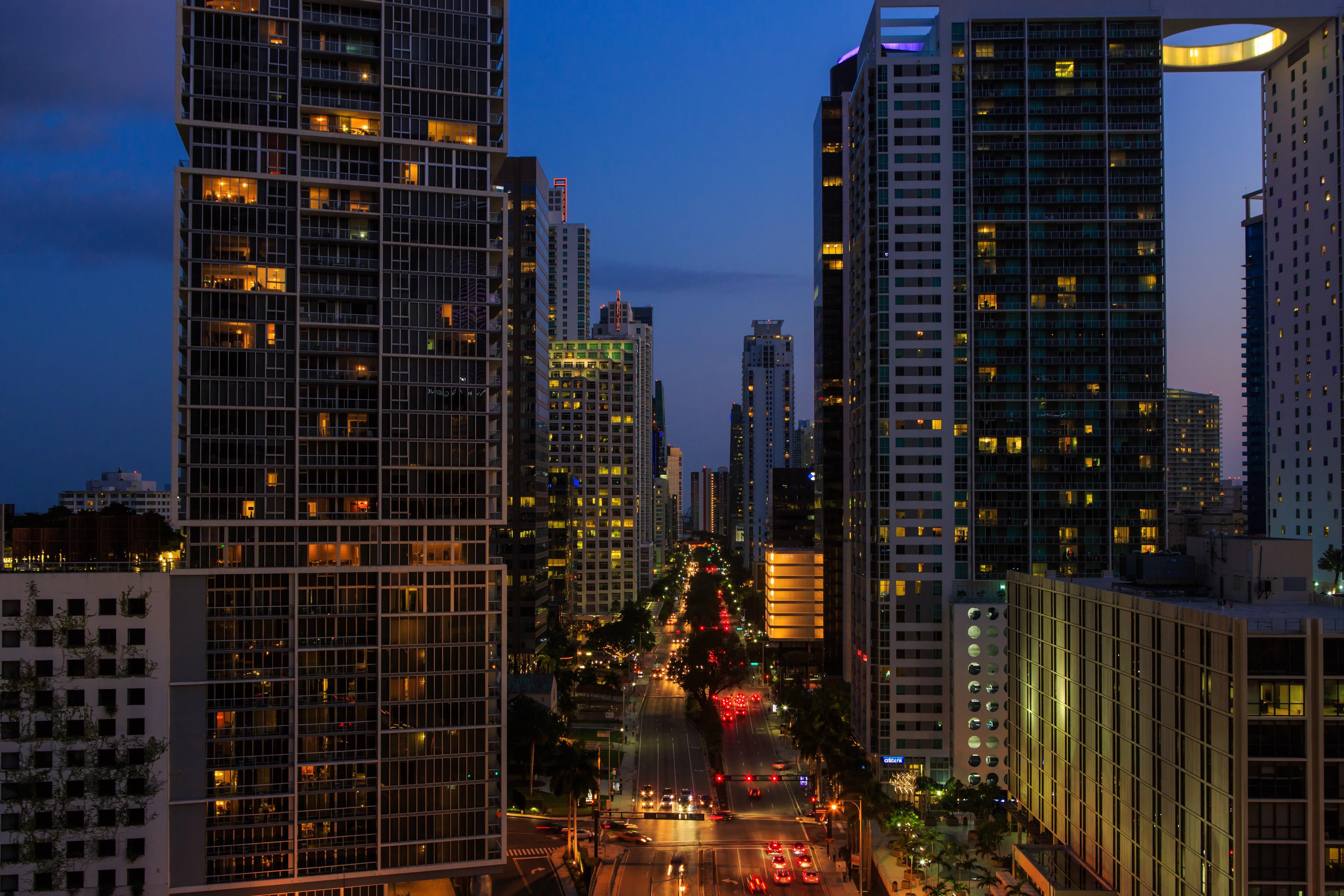 Kimpton Epic Hotel By Ihg Miami Exterior photo Residential buildings in the district
