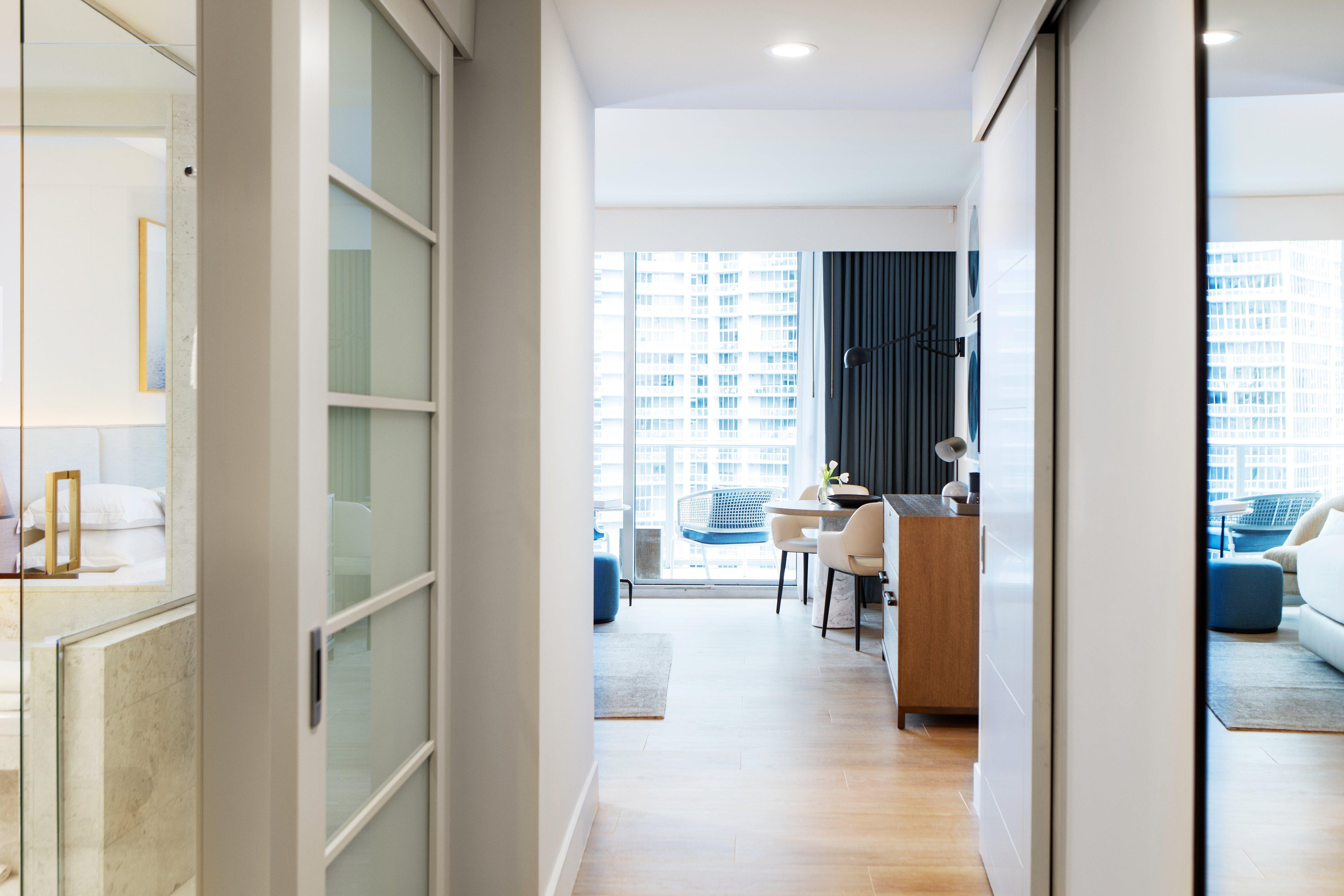 Kimpton Epic Hotel By Ihg Miami Exterior photo A sliding door
