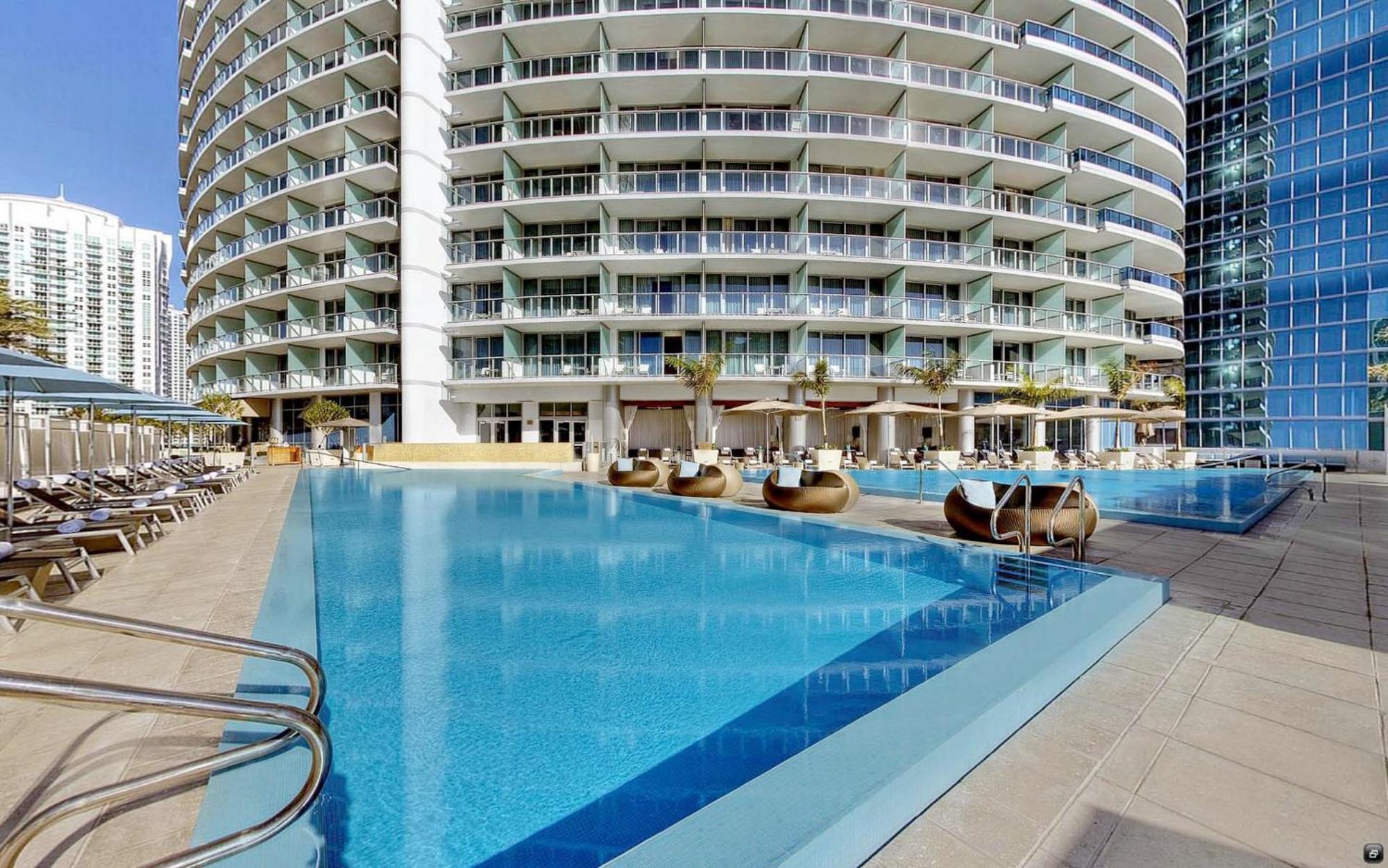 Kimpton Epic Hotel By Ihg Miami Exterior photo